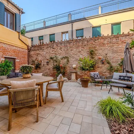 Διαμέρισμα Giardino Segreto